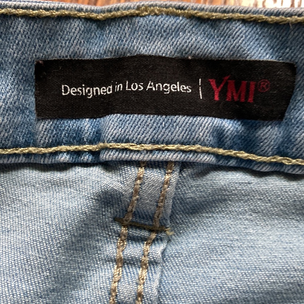 YMI DESIGNED IN LOS ANGELES Flare Jeans size 1/25 - Picture 2 of 11